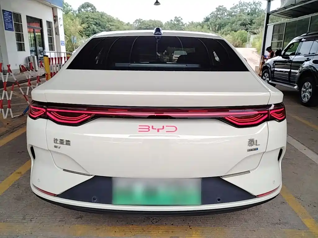 BYD Qin L 2025 — фото 6