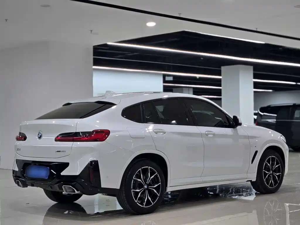 BMW X4 2022 — фото 3