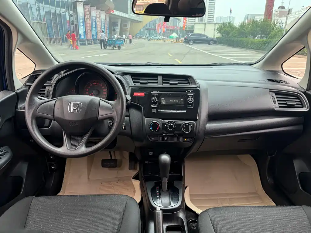 Honda Fit 2015 — фото 9
