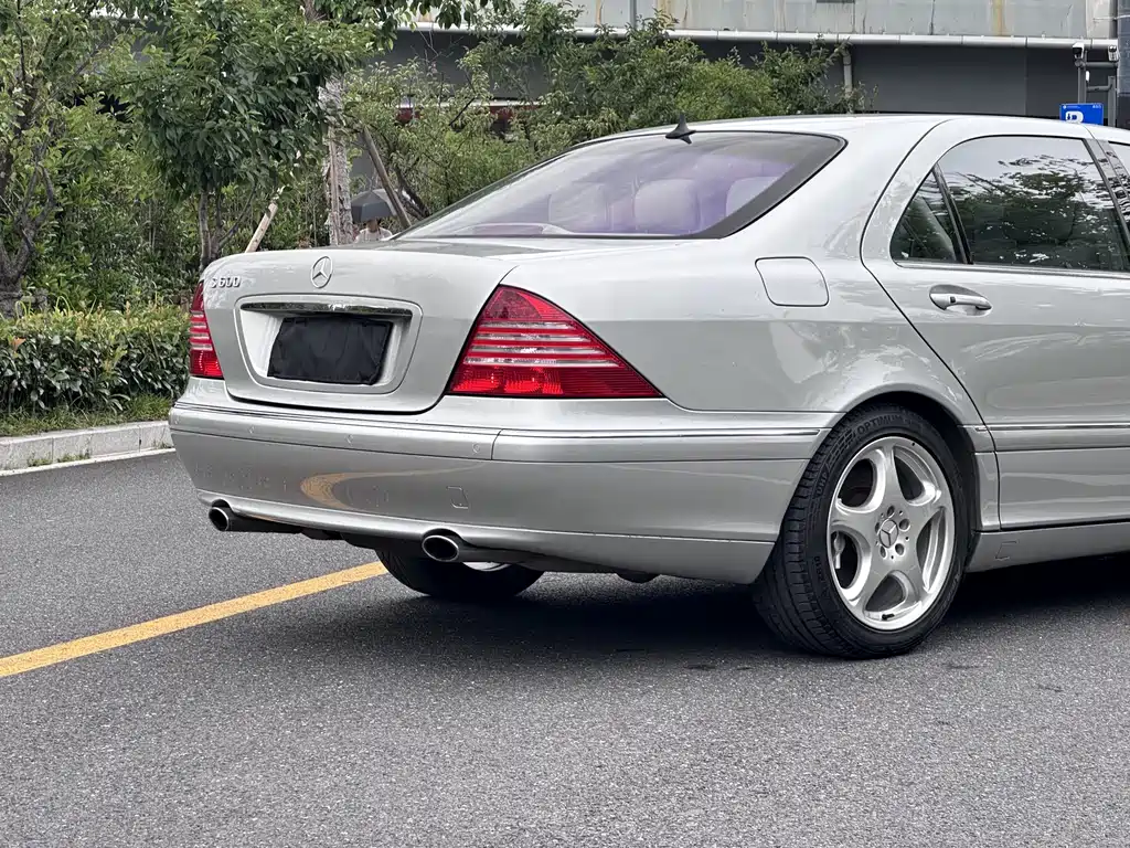 Mercedes-Benz S-Class 2005 — фото 18