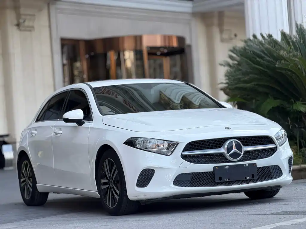 Mercedes-Benz A-Class 2020 — фото 3