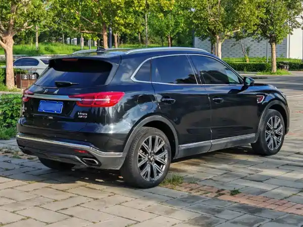 Hongqi HS5 2022