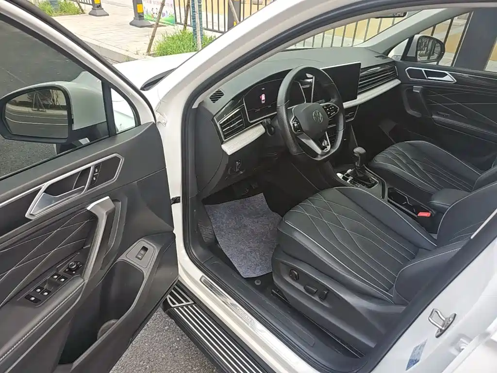 Volkswagen Tiguan L 2021 — фото 16