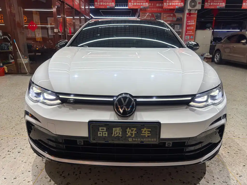 Volkswagen Golf 2023