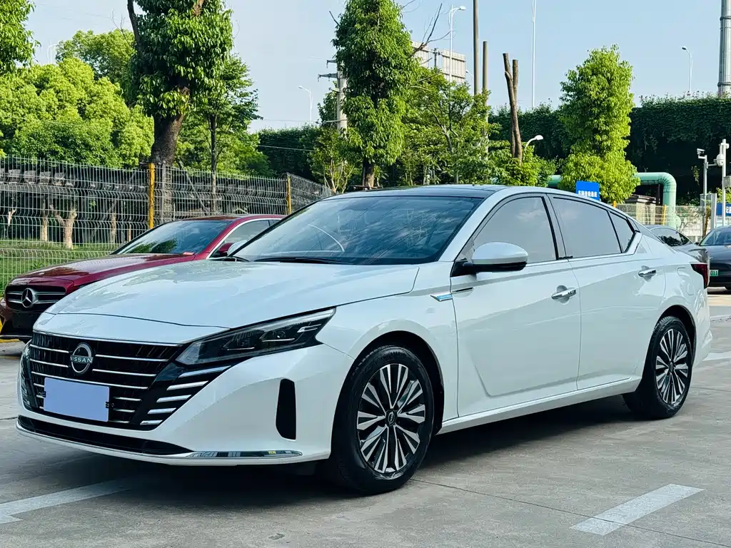 Nissan Teana 2024