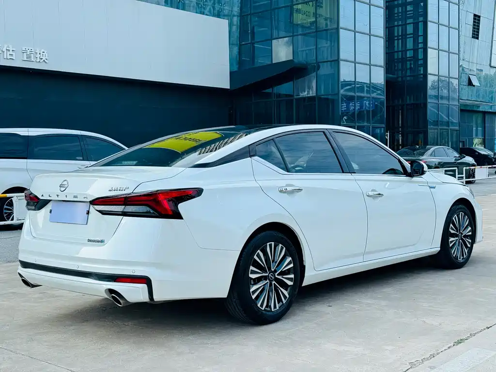 Nissan Teana 2024 — фото 14