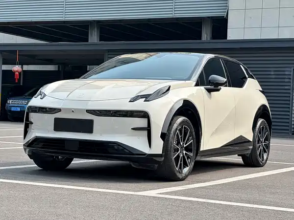 Zeekr X 2024