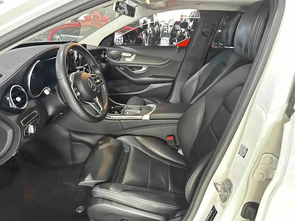 Mercedes-Benz C-Class 2019 — фото 12
