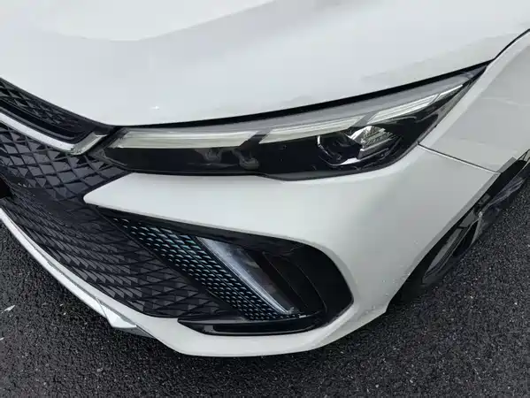 Geely Emgrand L 2022