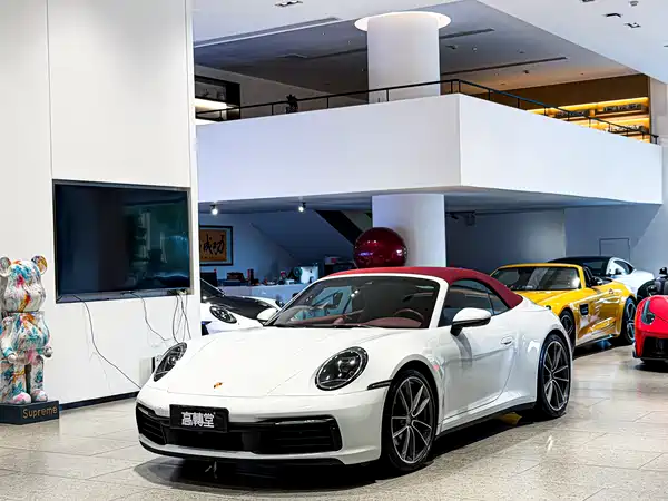 Porsche 911 2023
