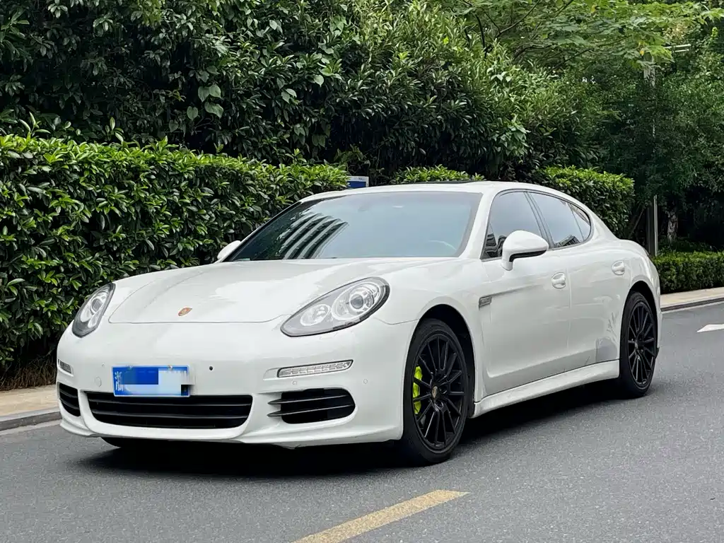 Porsche Panamera 2013