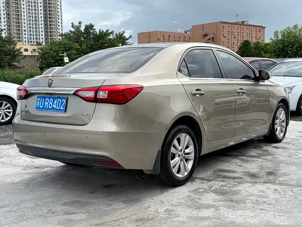 Roewe 360 2016