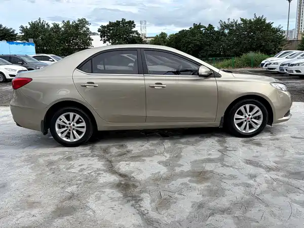 Roewe 360 2016