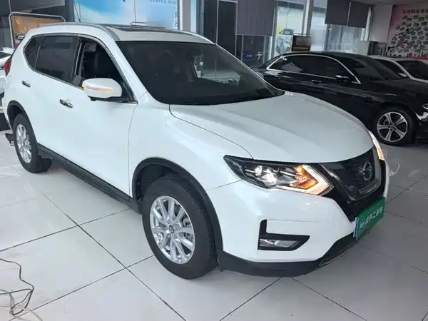 Nissan X-Trail 2025