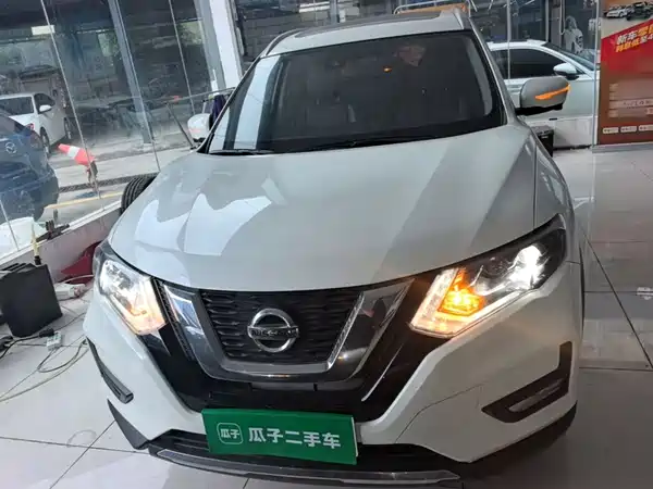 Nissan X-Trail 2025