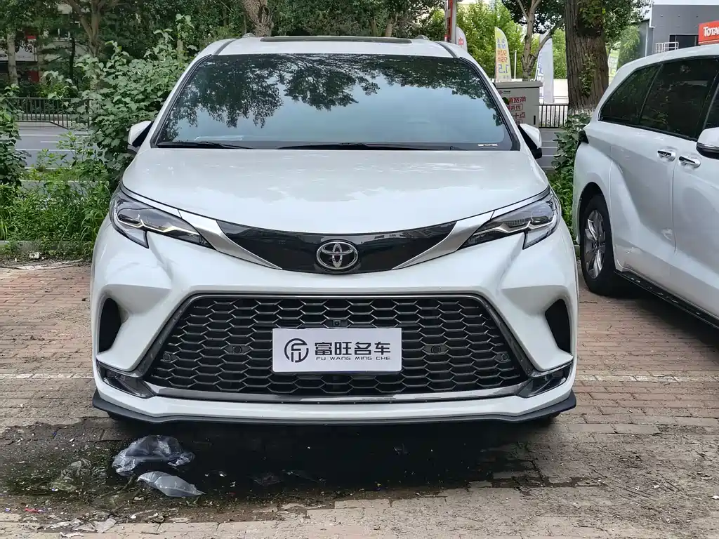 Toyota Granvia 2025