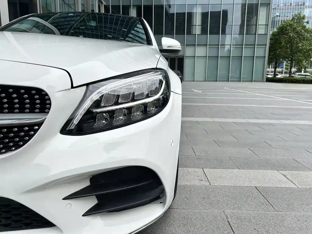Mercedes-Benz C-Class 2018 — фото 15