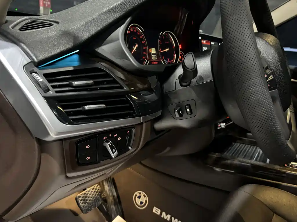 BMW X5 2018 — фото 15