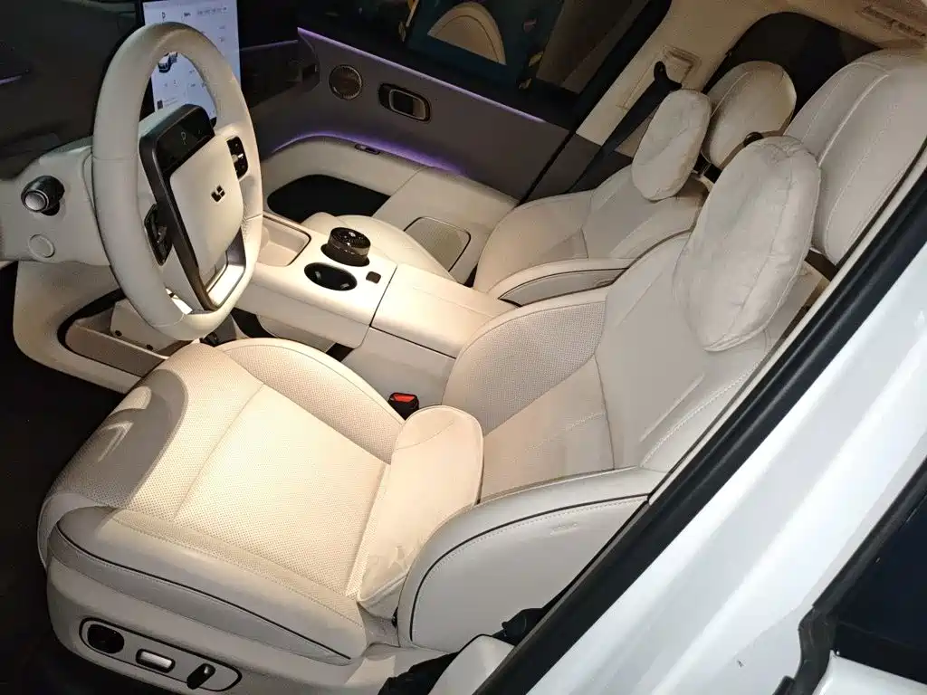 Li Auto i8 2025 — фото 11