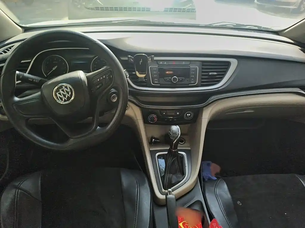 Buick Excelle 2015 — фото 13
