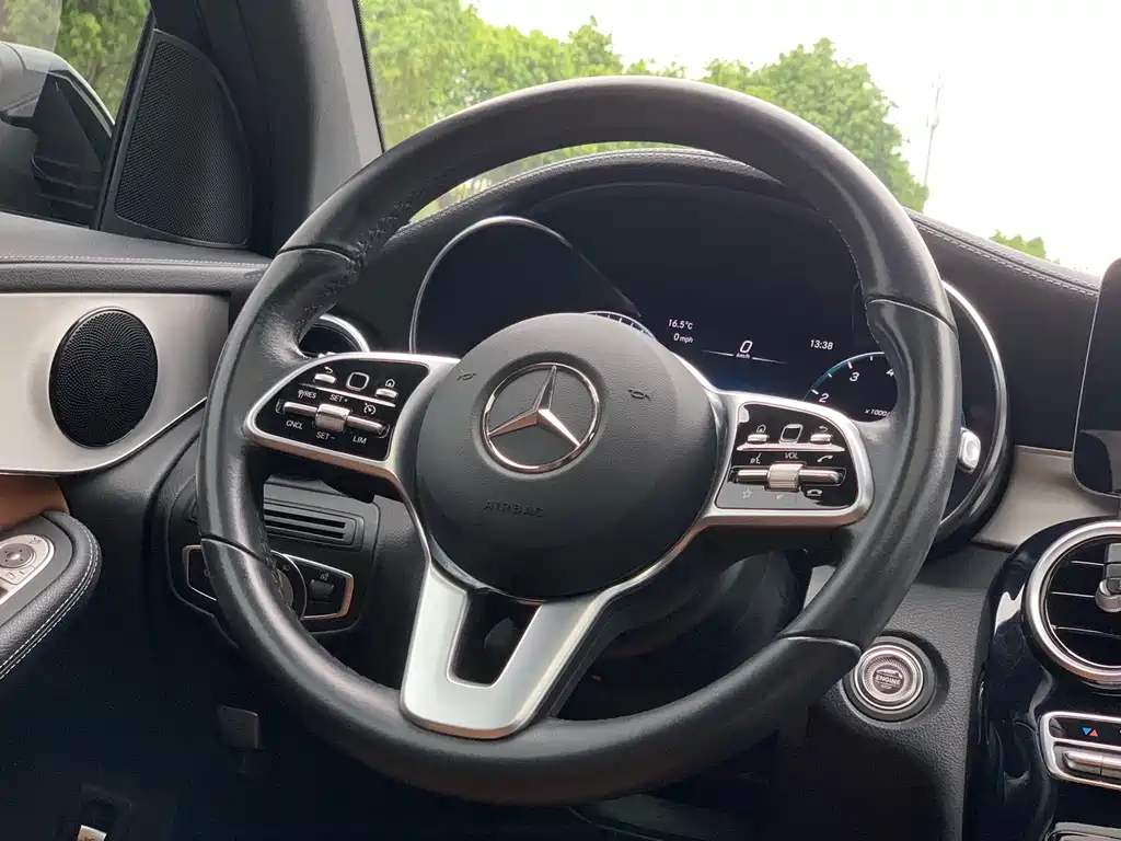 Mercedes-Benz GLC Coupe 2020 — фото 20
