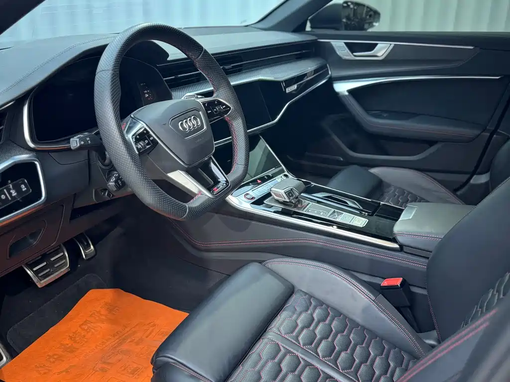 Audi RS 6 2023 — фото 11