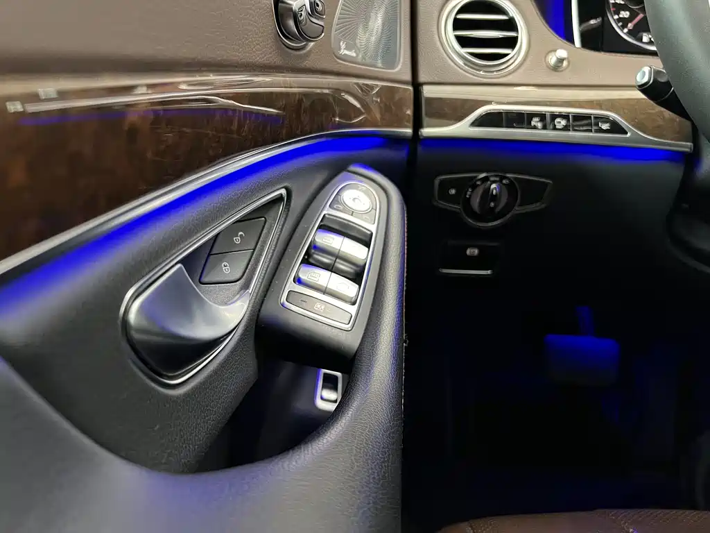 Mercedes-Benz S-Class 2017 — фото 38
