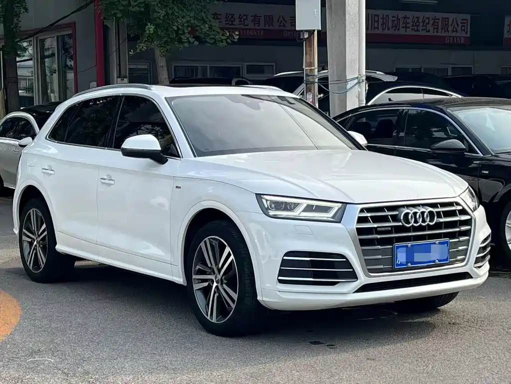 Audi Q5L 2019