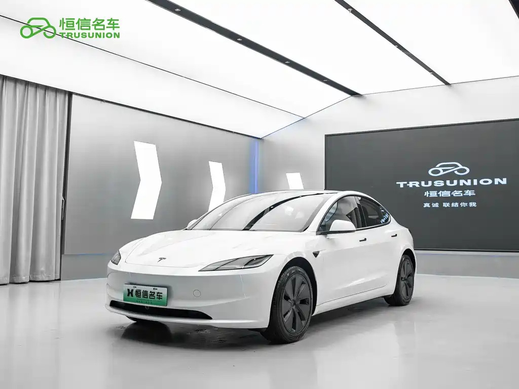Tesla Model 3 2026