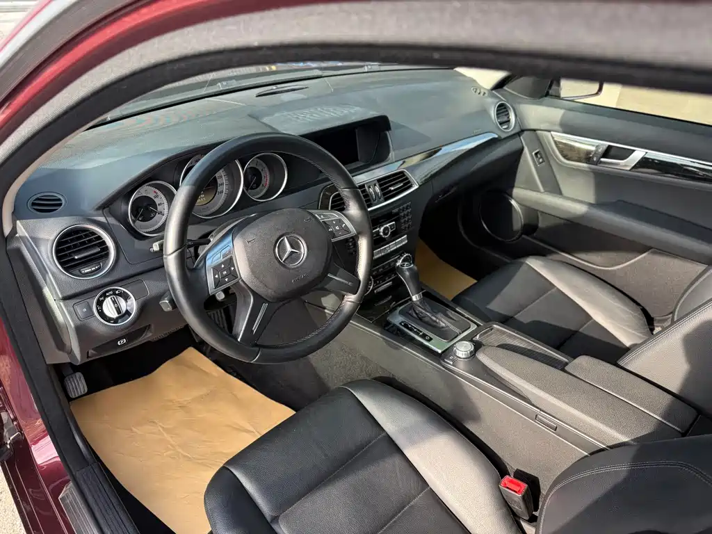 Mercedes-Benz C-Class 2012