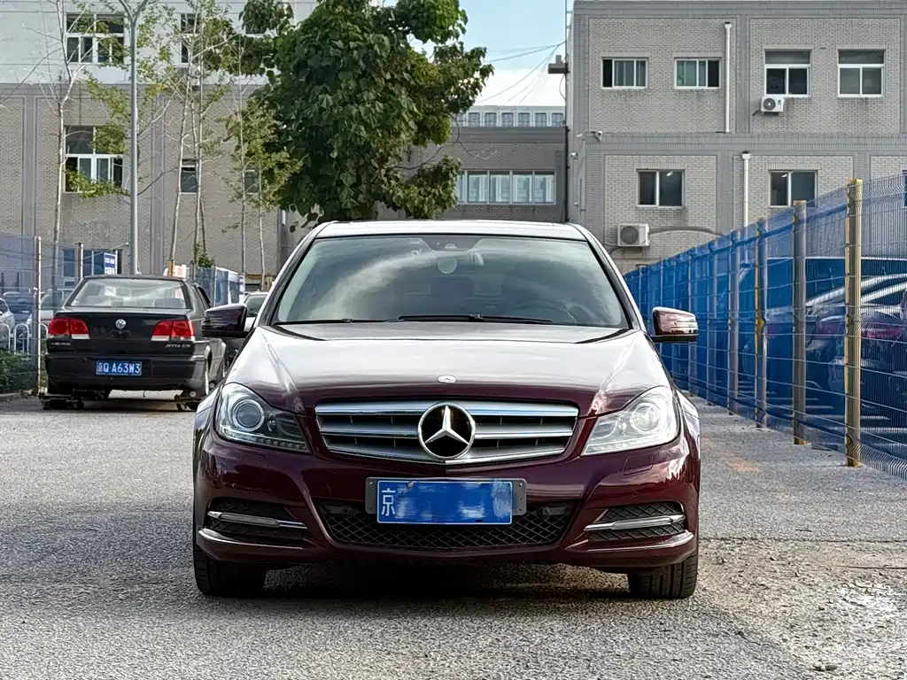 Mercedes-Benz C-Class 2012
