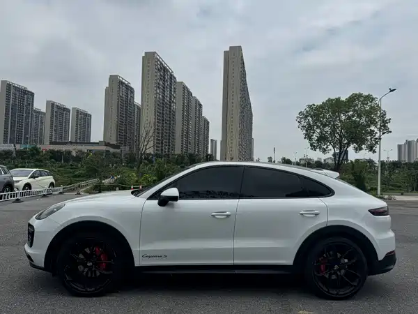 Porsche Cayenne 2020