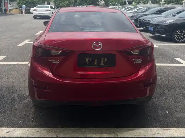 Mazda 3 Axela 2019