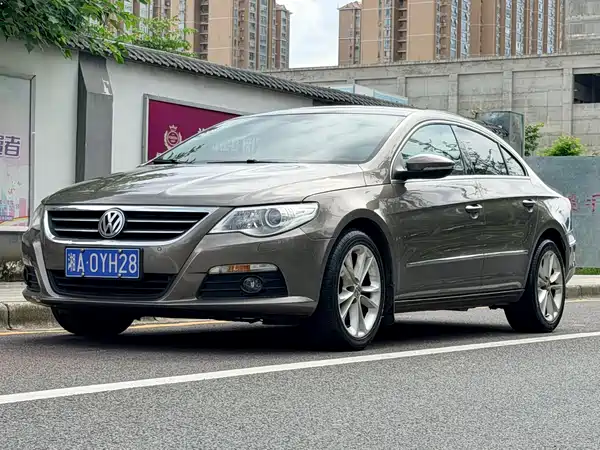 Volkswagen CC 2011