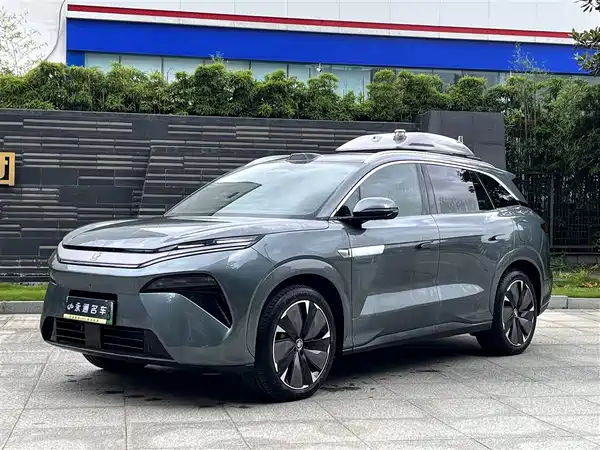 BYD Tang L 2025