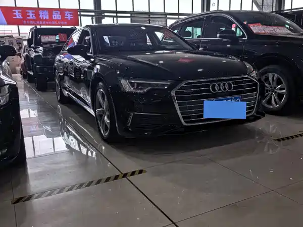 Audi A6L 2022
