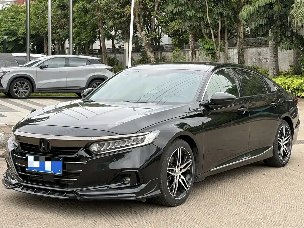 Honda Accord 2023 — фото 1