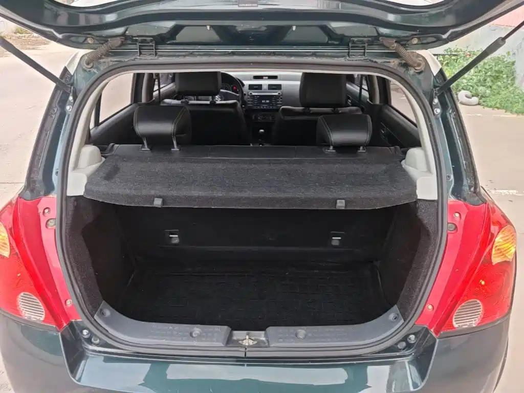 Suzuki Swift 2017 — фото 15