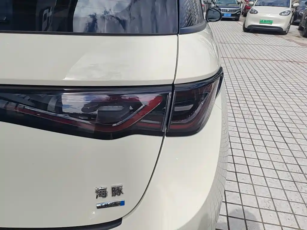 BYD Dolphin 2025 — фото 8