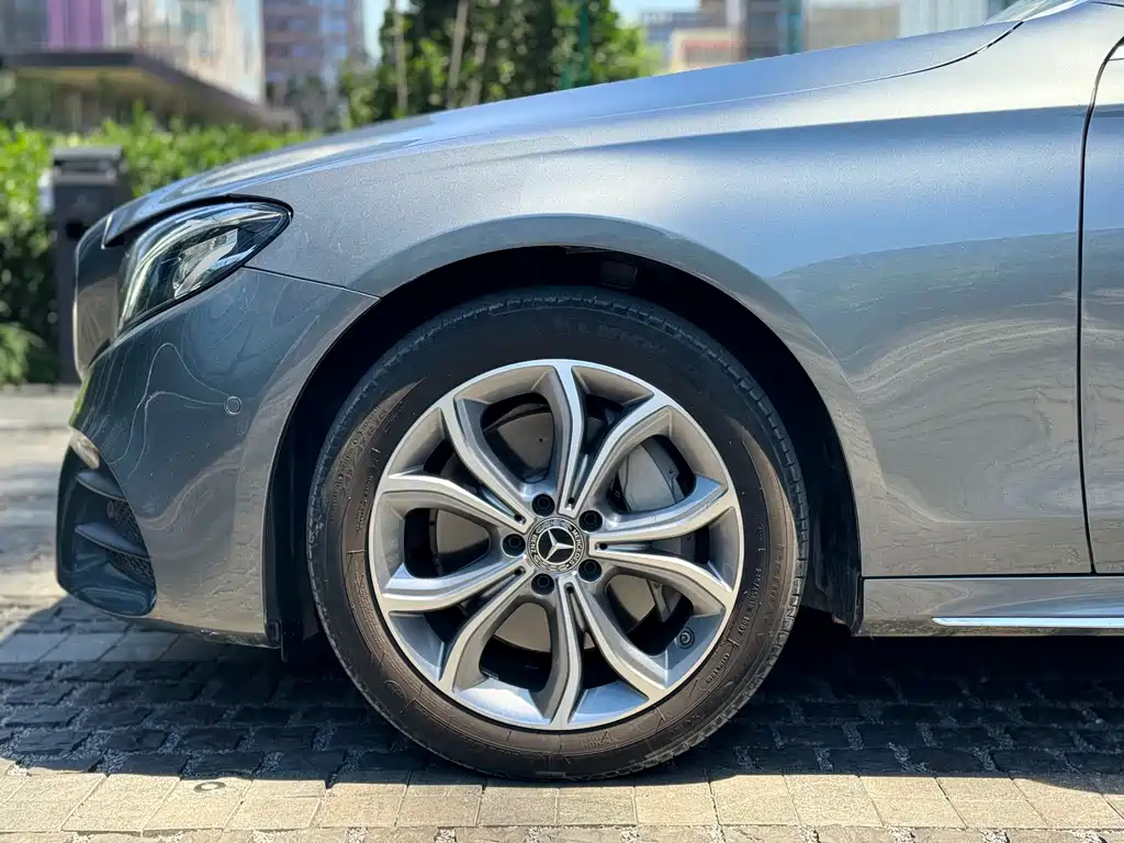Mercedes-Benz E-Class 2020 — фото 20