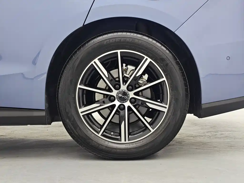 BYD Seal 06 2025 — фото 13