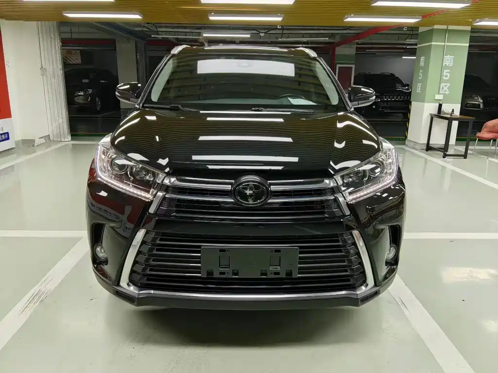 Toyota Highlander 2020 — фото 2