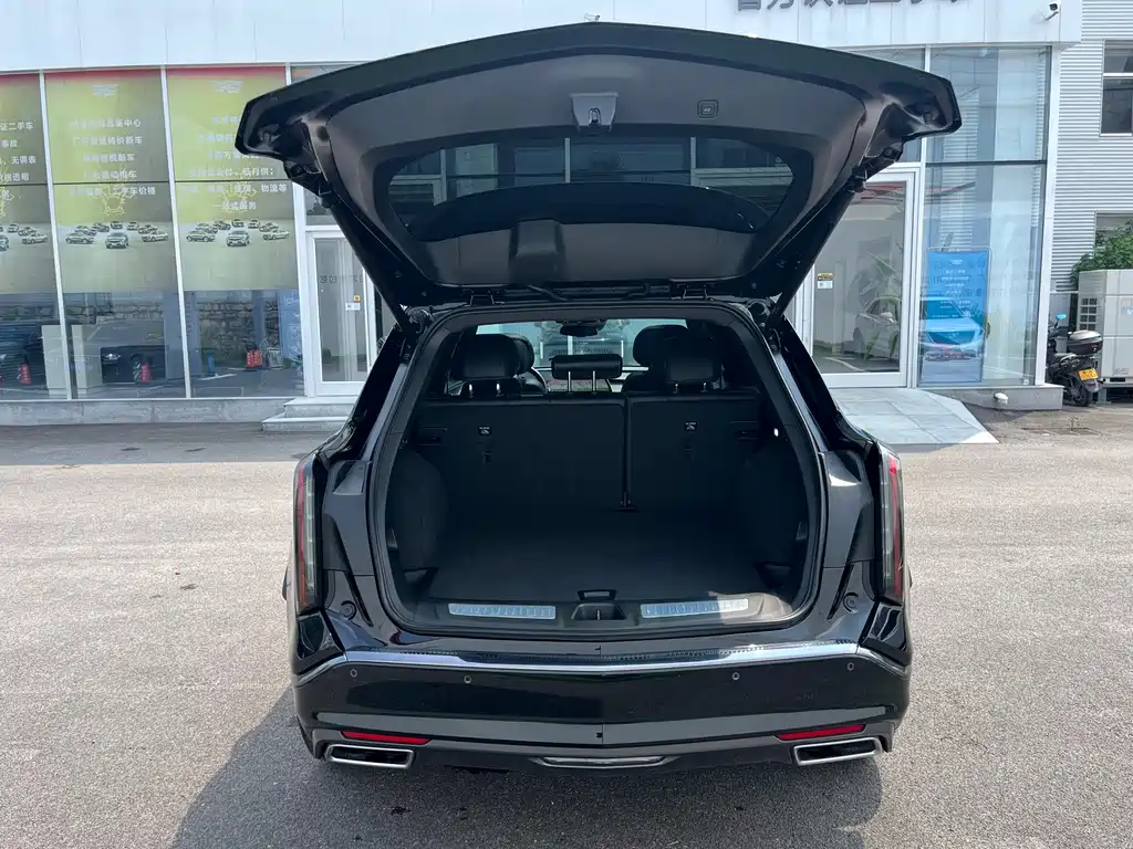Cadillac XT5 2024 — фото 15