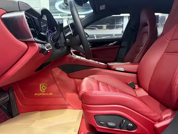 Porsche Panamera 2023