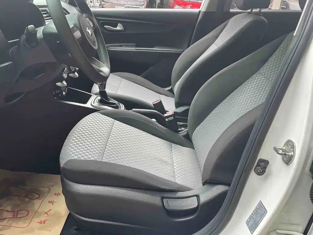 Kia K2 2018