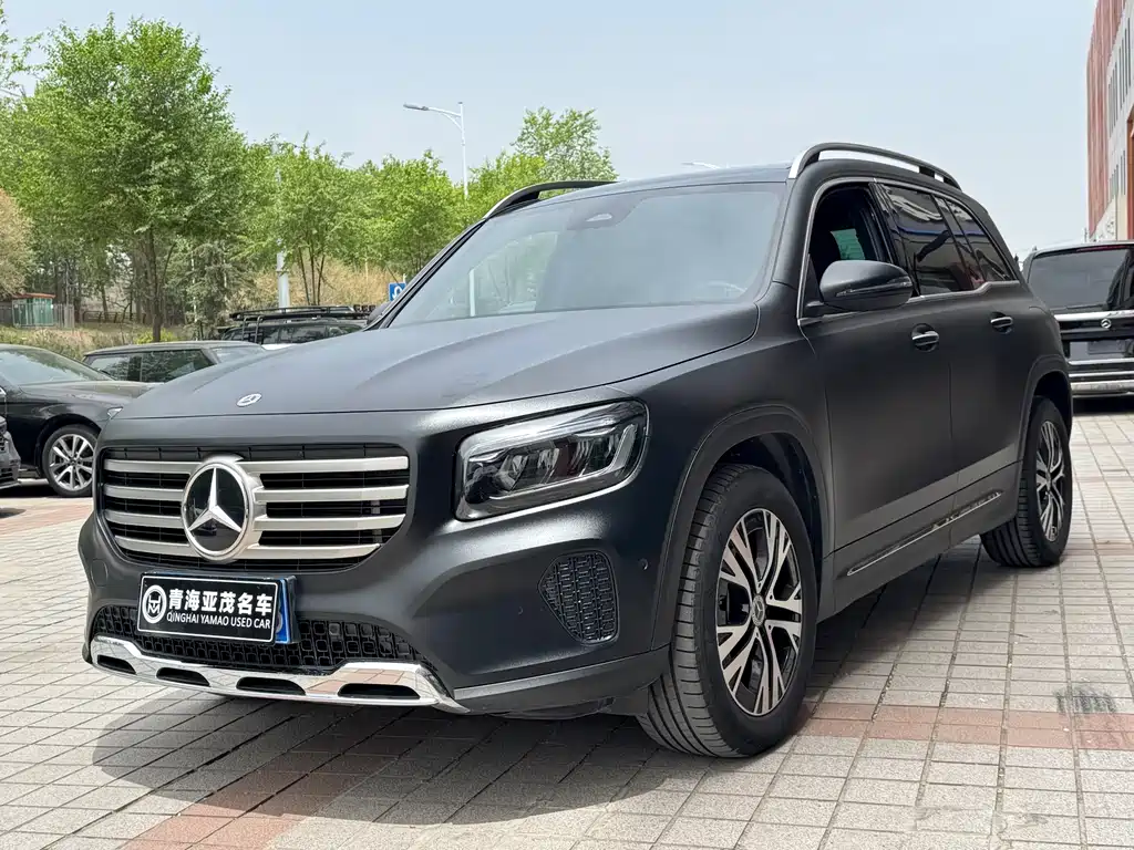 Mercedes-Benz GLB 2024 — фото 1