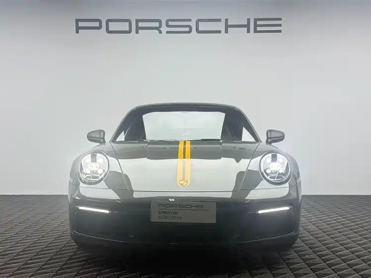 Porsche 911 2024 — фото 2