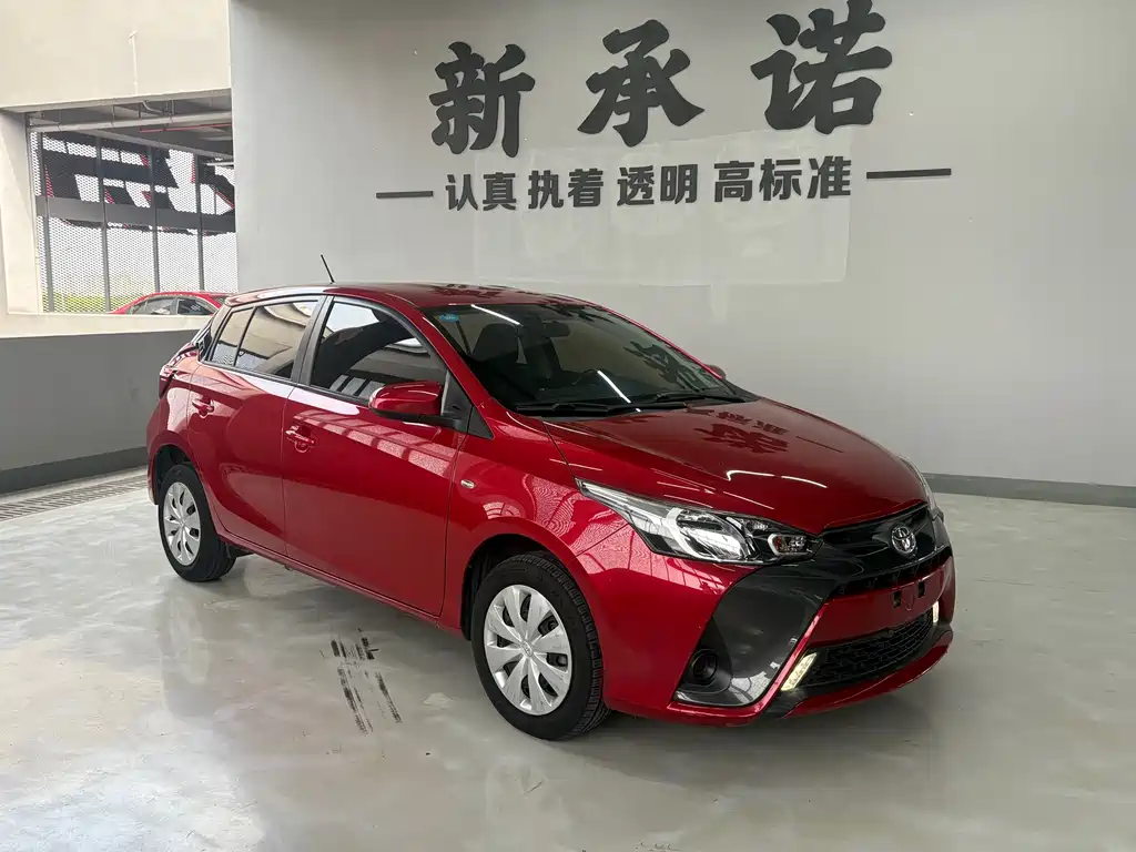 Toyota Yaris L 2017 — фото 3