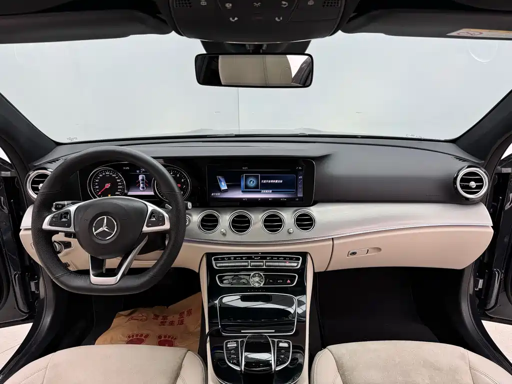 Mercedes-Benz E-Class 2017 — фото 18