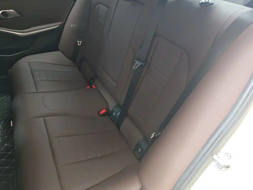 BMW 3 Series 2020 — фото 18